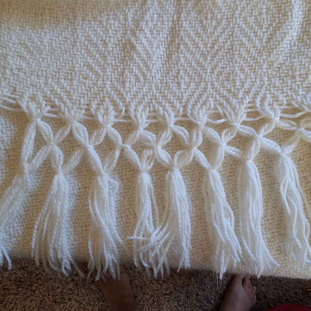 Shawl - Picture 7 of 8
